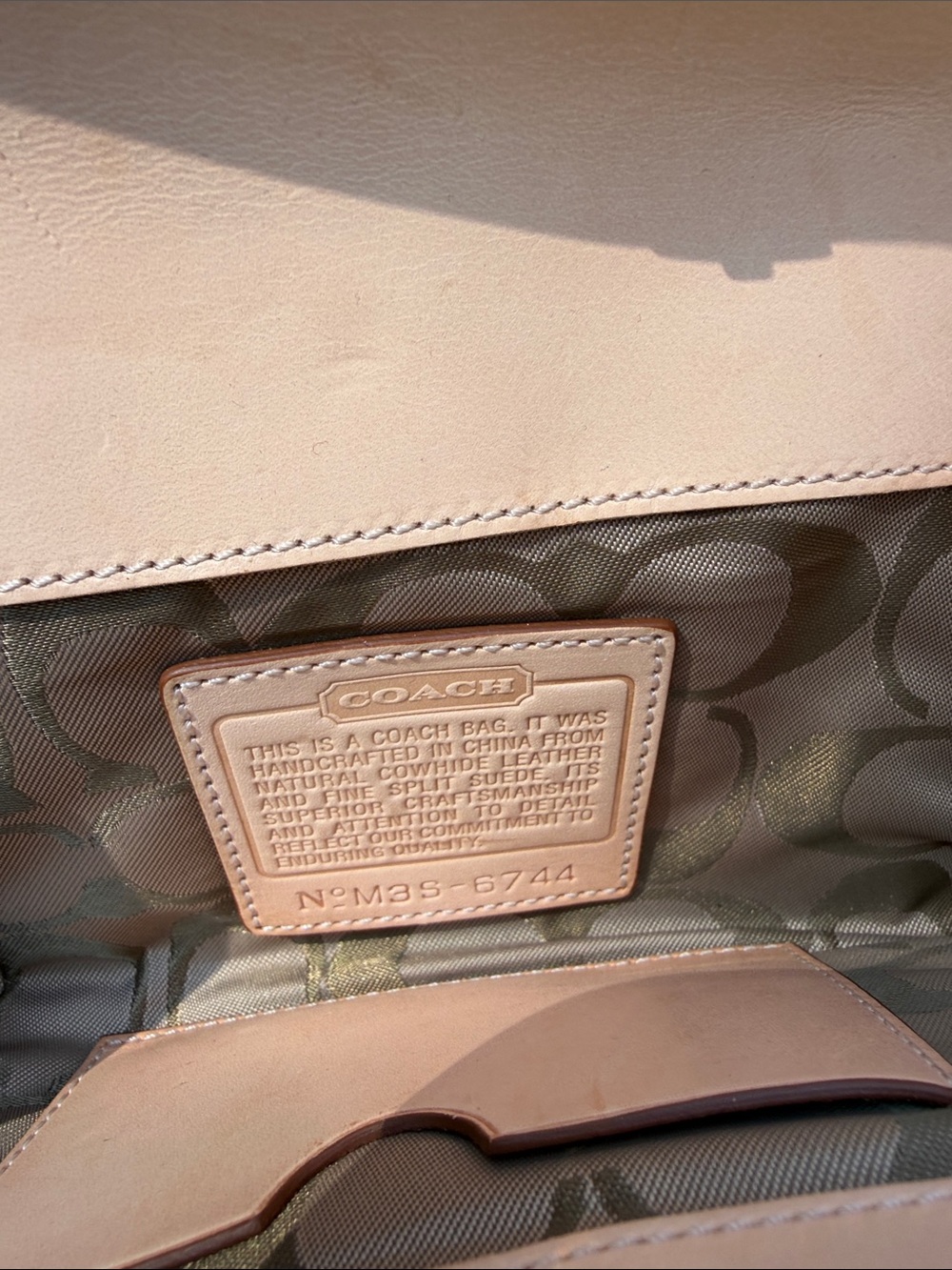 Coach Soho Wristlet/Clutch Multicolor Suede Striped, Leather Trim *VINTAGE* 2003 - Picture 15 of 17